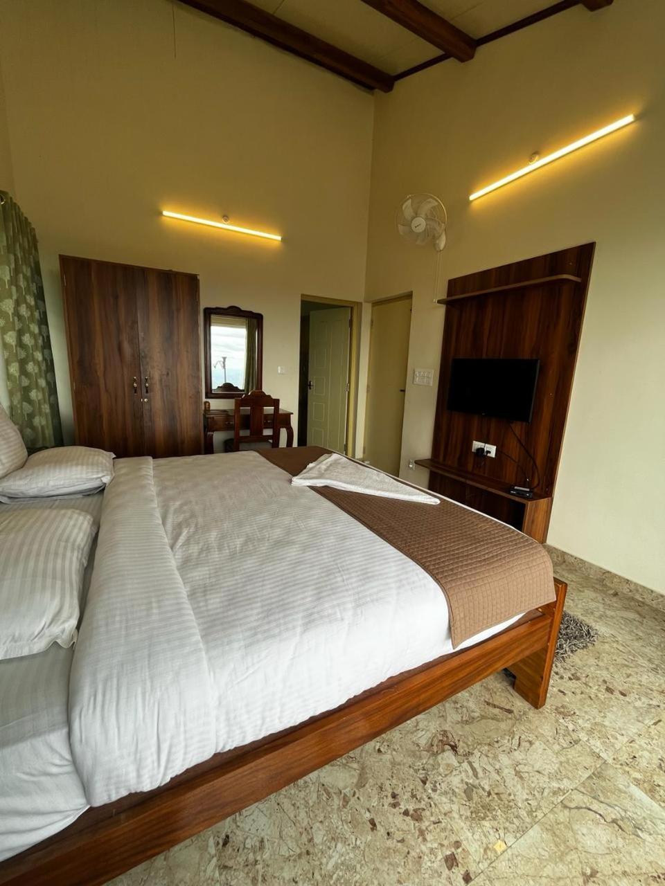 Kstdc Hotel Mayura Pine Top Nandi Hills Exterior foto